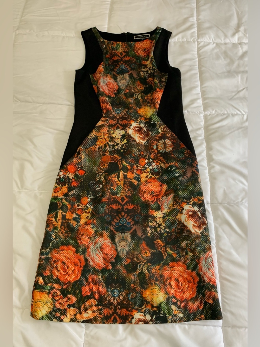 Like New MELANIE LYNE Dress Size 4 - Picture 1 of 7